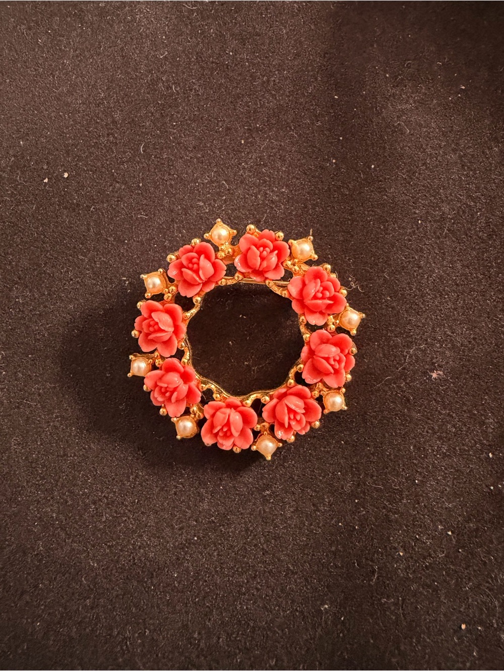 Vintage Coral Rose Floral Wreath Brooch Faux Pearl Gold Tone Pin